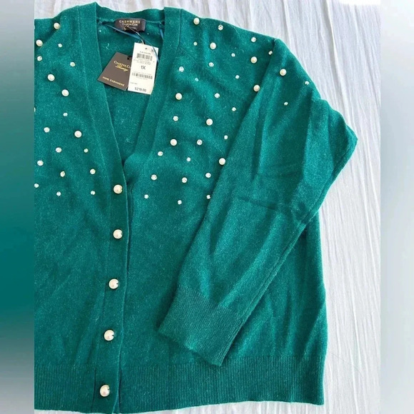 100% Cashmere Cardigan With Diamonds and Pearls - Picture 2 of 9